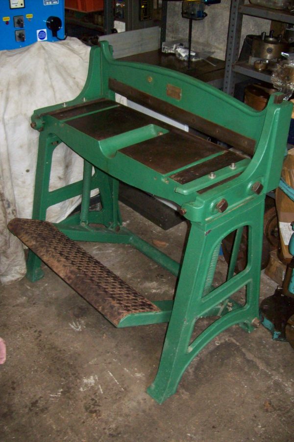 2 Ft Treadle Guillotine